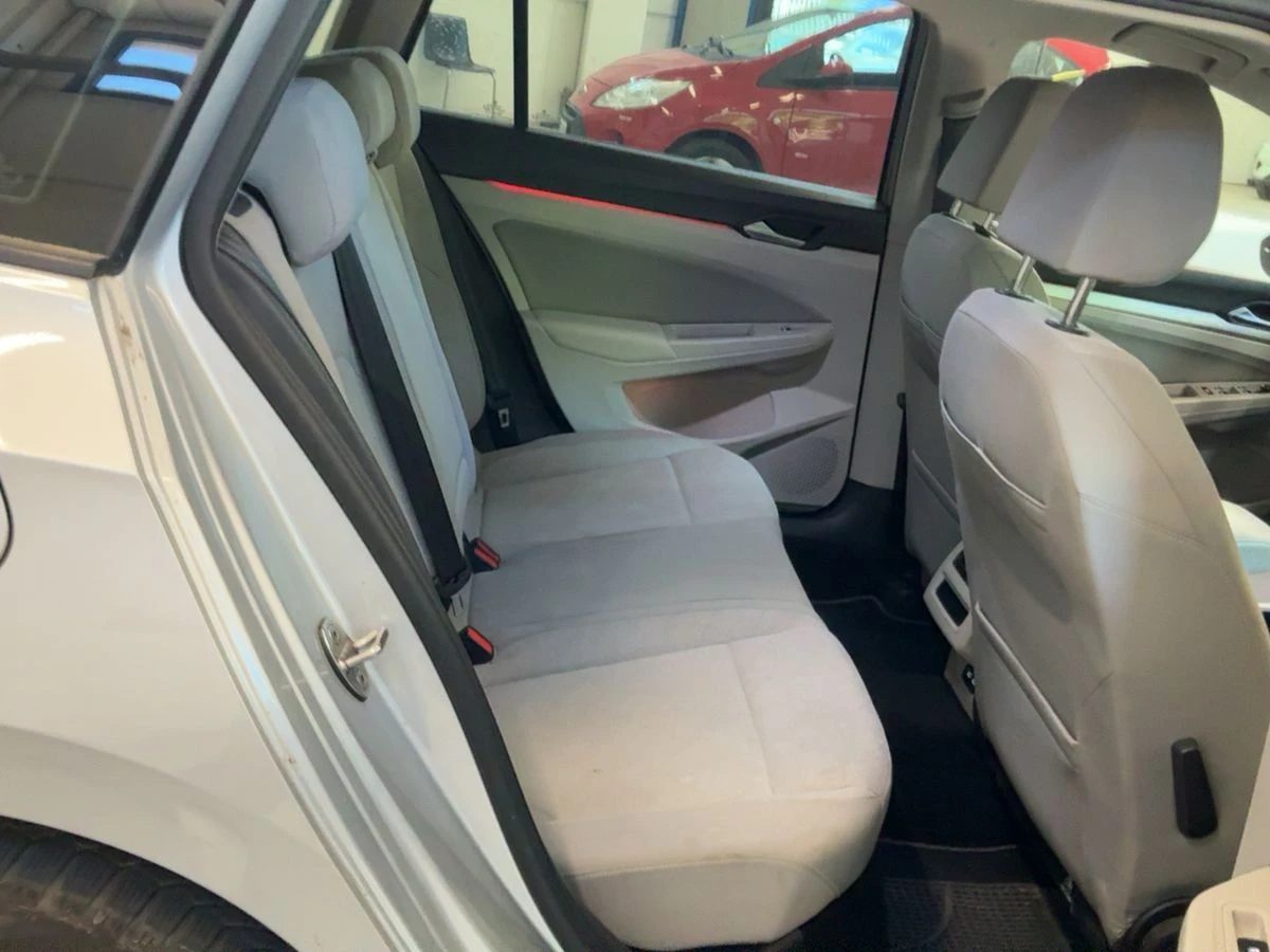 VW Golf 2.0 TDI , снимка 6 - Автомобили и джипове - 54735137