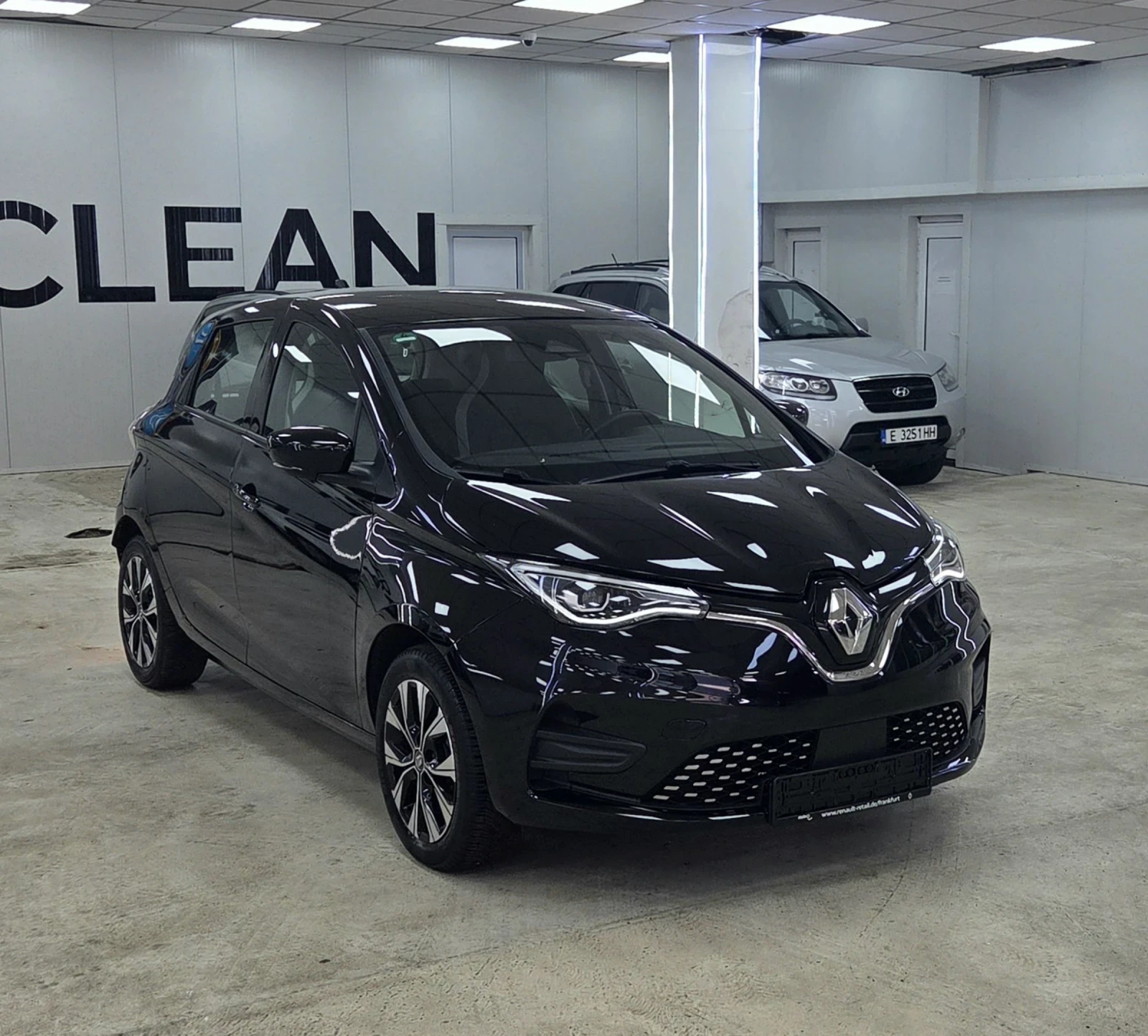 Renault Zoe CCS/12.2024/СЕРВИЗНА КНИЖКА