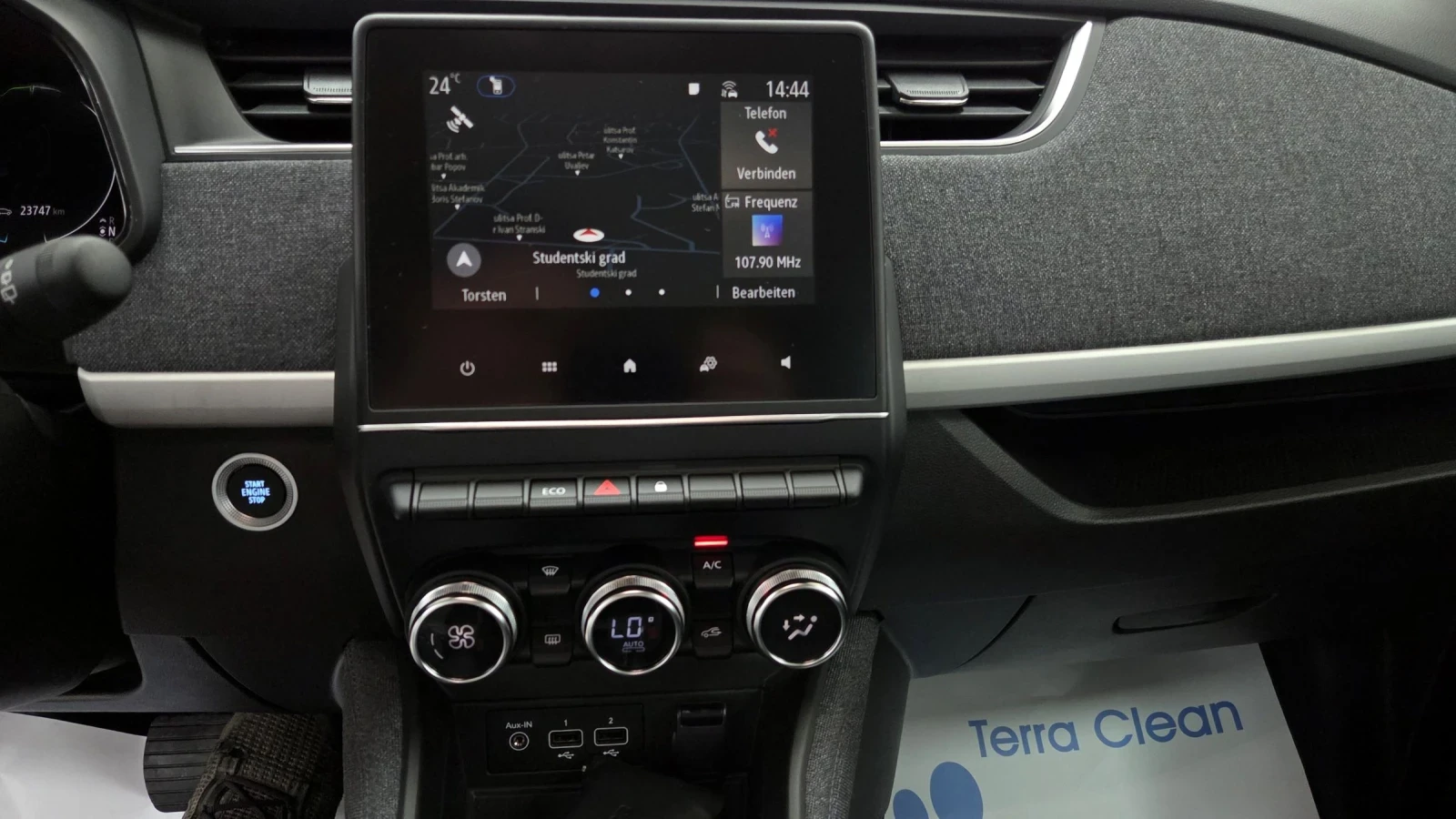 Renault Zoe CCS/12.2024/СЕРВИЗНА КНИЖКА, снимка 14 - Автомобили и джипове - 55089004