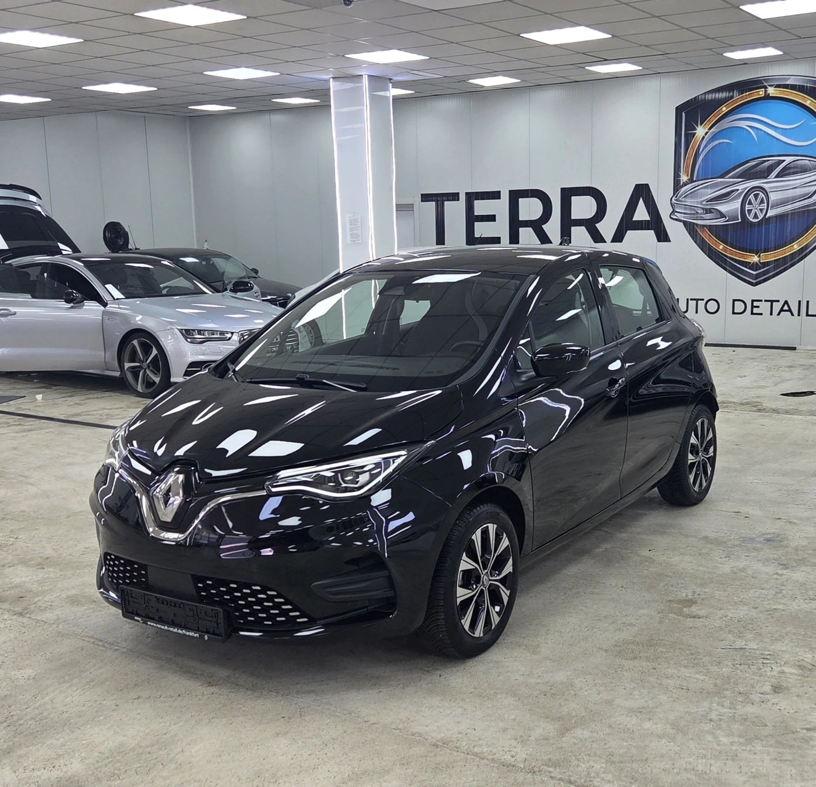 Renault Zoe CCS/12.2024/СЕРВИЗНА КНИЖКА, снимка 6 - Автомобили и джипове - 55089004