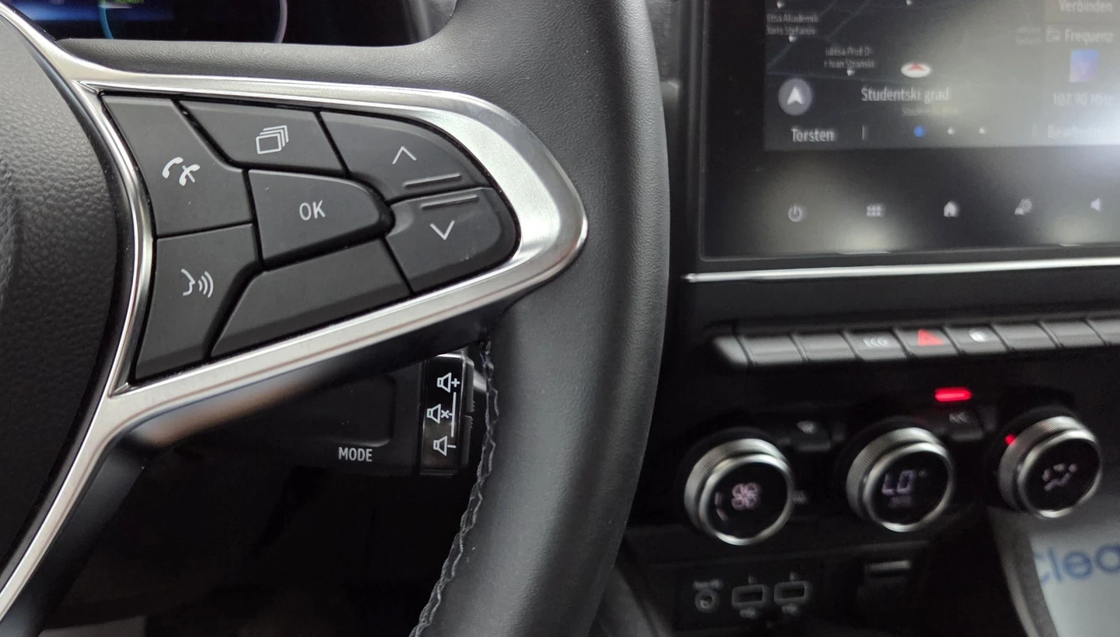 Renault Zoe CCS/12.2024/СЕРВИЗНА КНИЖКА, снимка 15 - Автомобили и джипове - 55089004