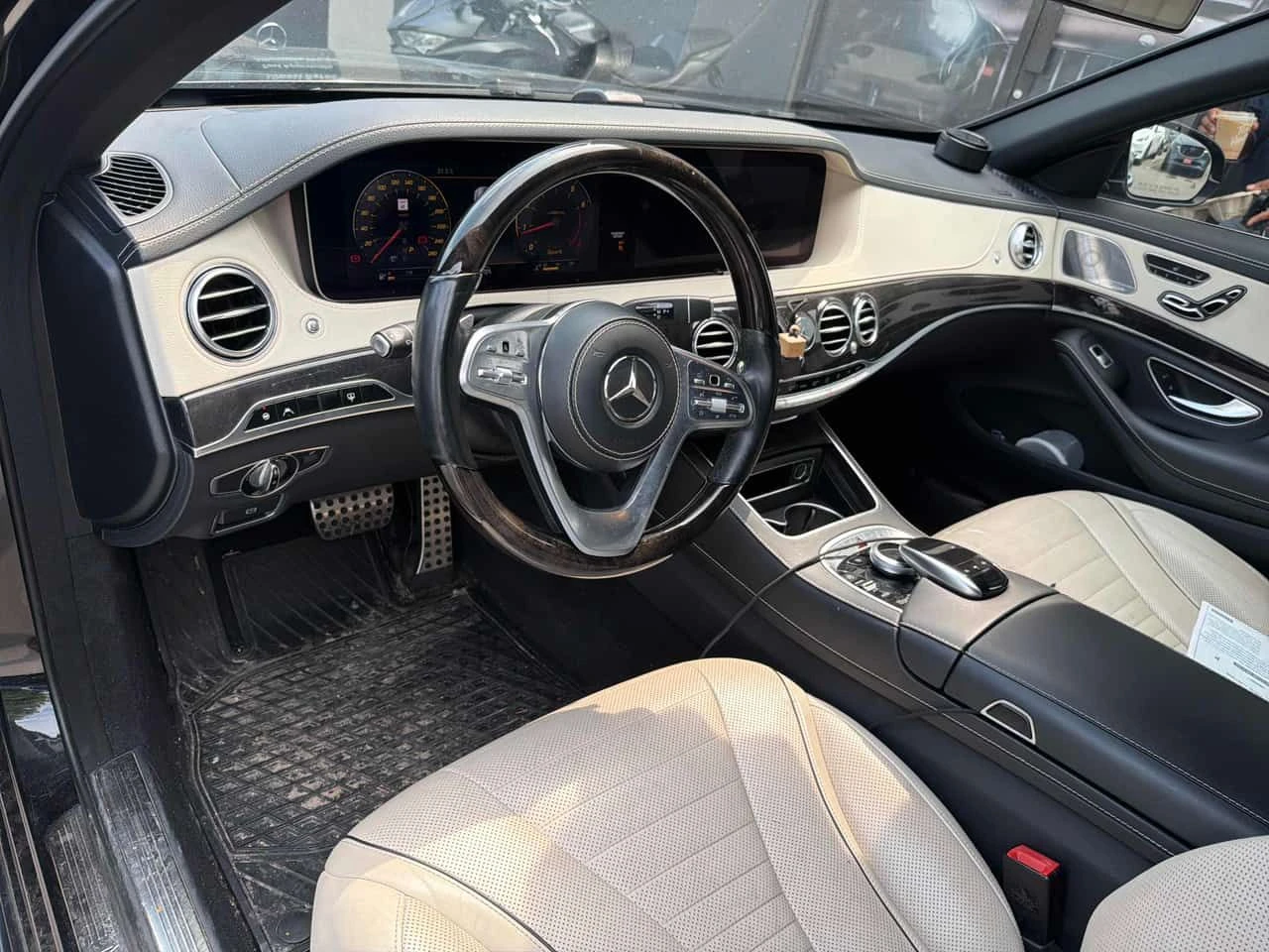Mercedes-Benz S 560 * АВТОКРЕДИТ БЕЗ ПЪРВОНАЧАЛНА ВНОСКА* , снимка 5 - Автомобили и джипове - 55622419
