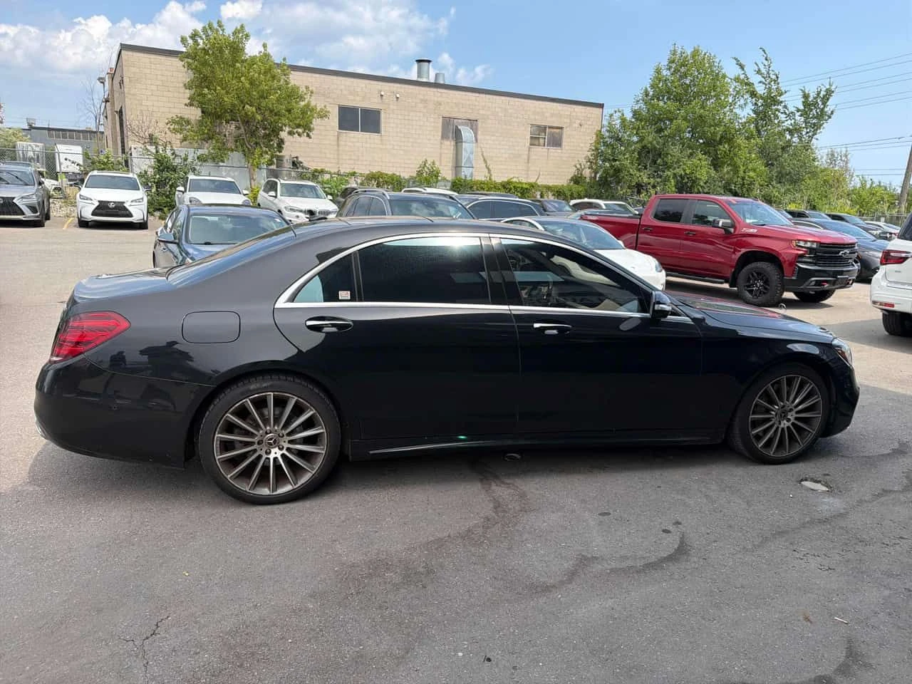 Mercedes-Benz S 560 * АВТОКРЕДИТ БЕЗ ПЪРВОНАЧАЛНА ВНОСКА* , снимка 3 - Автомобили и джипове - 55622419
