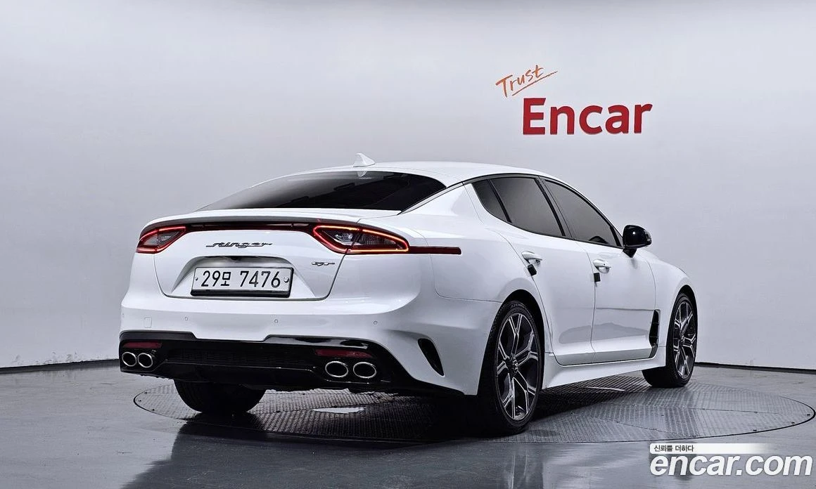 Kia Stinger 3.3 Turbo 2WD GT, снимка 2 - Автомобили и джипове - 55676737