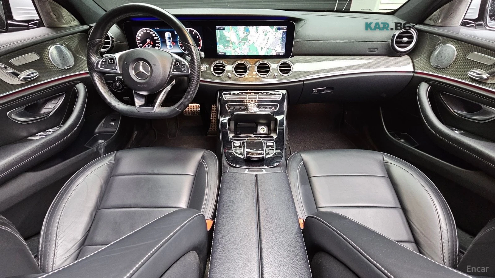 Mercedes-Benz E 300 4MATIC AMG* HUD* 360* КОЖА* НАВИ* ПАНО, снимка 5 - Автомобили и джипове - 56121211
