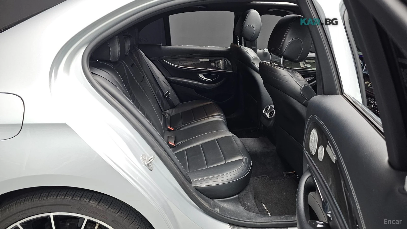Mercedes-Benz E 300 4MATIC AMG* HUD* 360* КОЖА* НАВИ* ПАНО, снимка 8 - Автомобили и джипове - 56121211