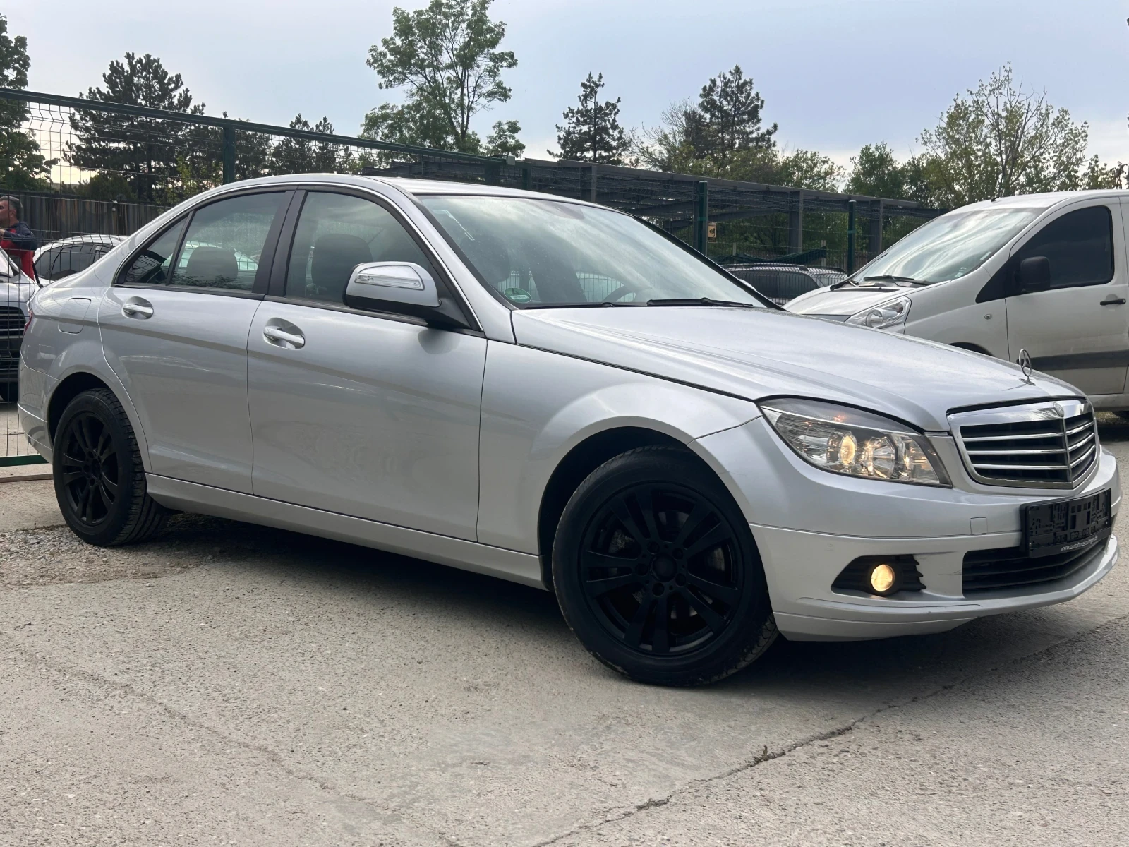 Mercedes-Benz C 180, снимка 8 - Автомобили и джипове - 56177030