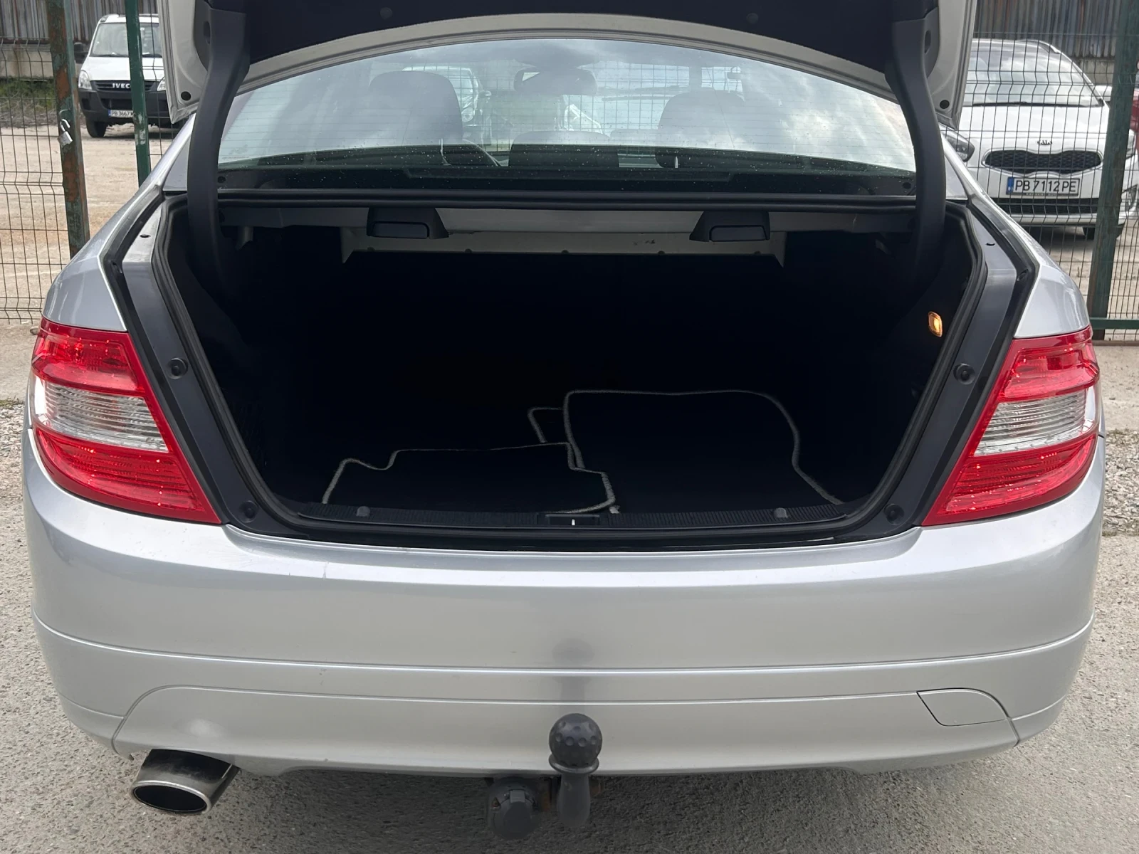 Mercedes-Benz C 180, снимка 5 - Автомобили и джипове - 56177030