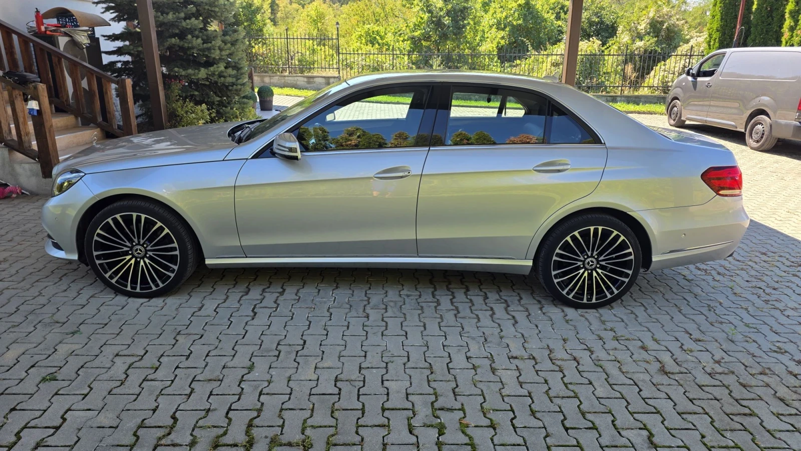 Mercedes-Benz E 350, снимка 16 - Автомобили и джипове - 56340748