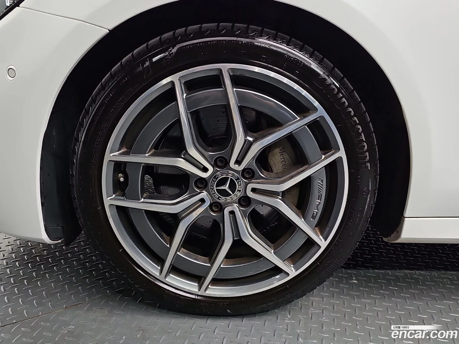 Mercedes-Benz E 220 E220d 4MATIC AMG Line | Mobile.bg � ����������� 4