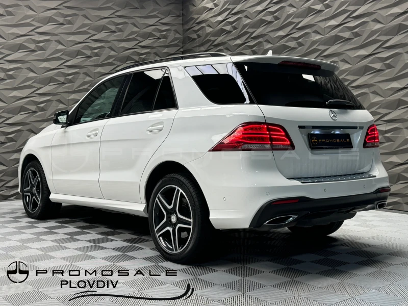 Mercedes-Benz GLE 350 d 4Matic AMG Line* Pano* , снимка 3 - Автомобили и джипове - 47101341