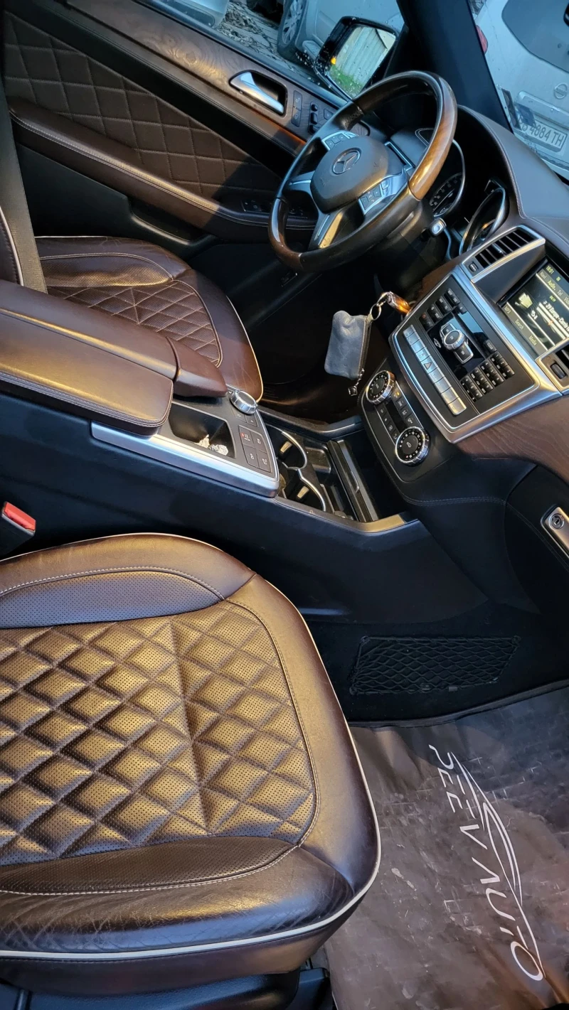 Mercedes-Benz ML 350 AMG  DESIGNO, снимка 16 - Автомобили и джипове - 52529600