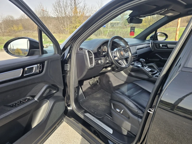 Porsche Cayenne 3.0 340к.с 4x4 FULL Топ състояние , снимка 11 - Автомобили и джипове - 52627518