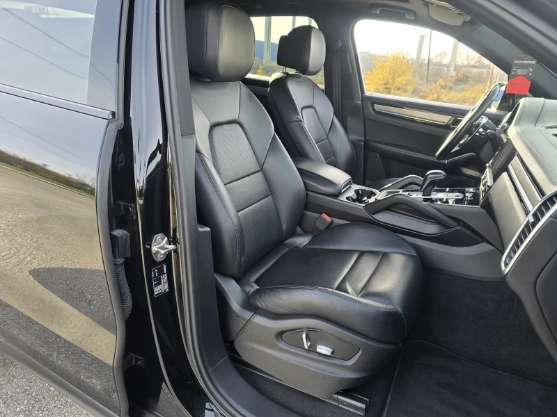 Porsche Cayenne 3.0 340к.с 4x4 FULL Топ състояние , снимка 12 - Автомобили и джипове - 52627518