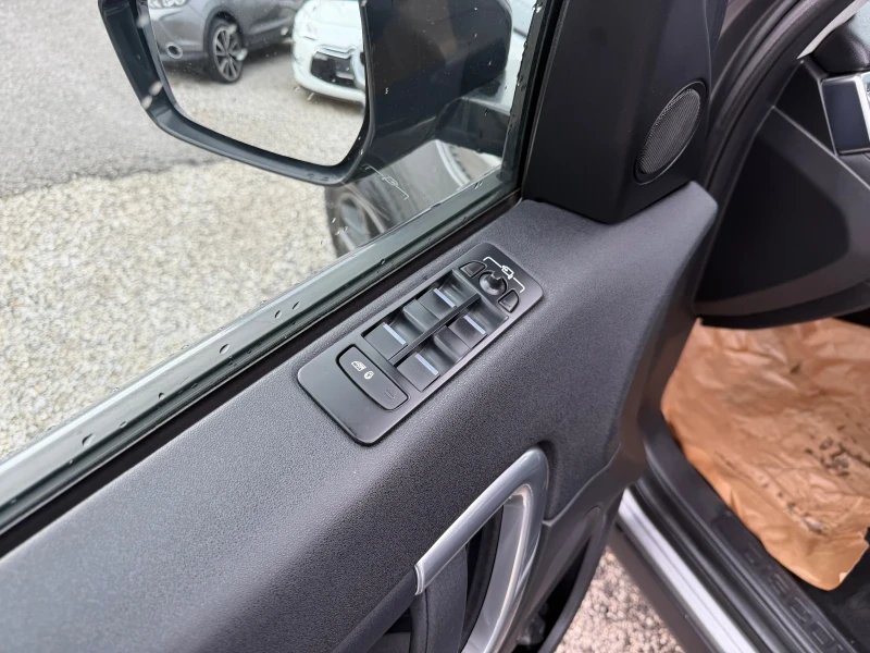 Land Rover Discovery Sport 2.0d 150k.c, снимка 12 - Автомобили и джипове - 53020753