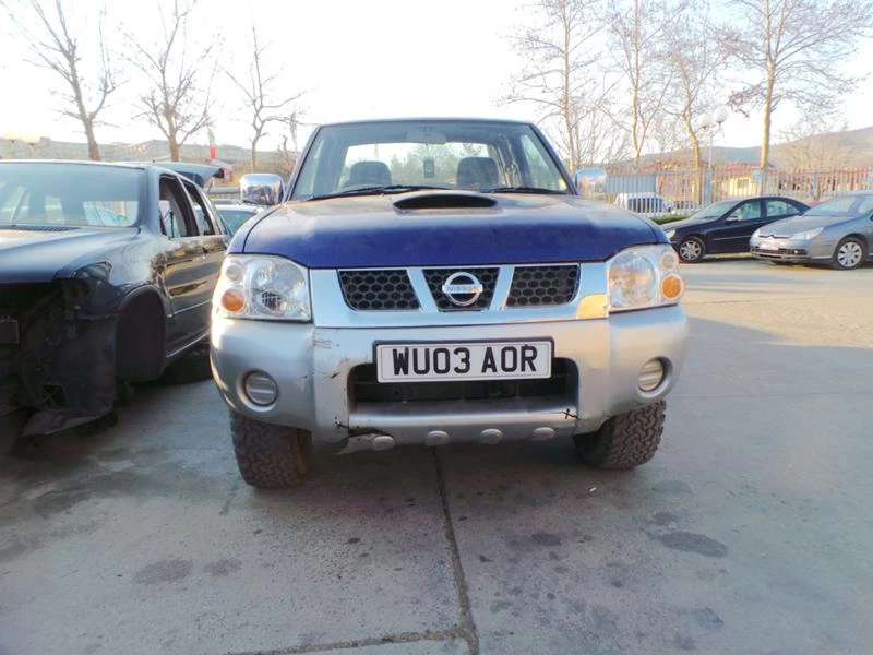 Nissan Navara 2.5 DCI 4x4 - изображение 2