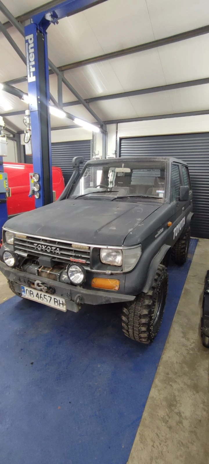 Toyota Land cruiser J70, снимка 3 - Автомобили и джипове - 49113579