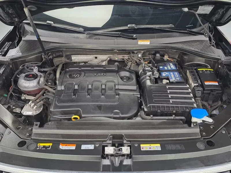 VW Tiguan 2.0 TDI PRESTIGE, снимка 6 - Автомобили и джипове - 55561703