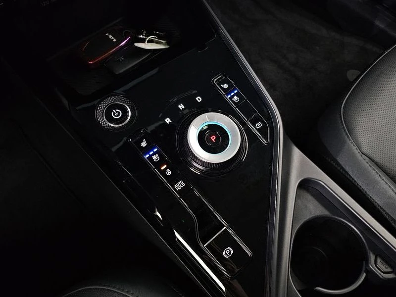 Kia Niro Air| 201к.с., снимка 9 - Автомобили и джипове - 56359280