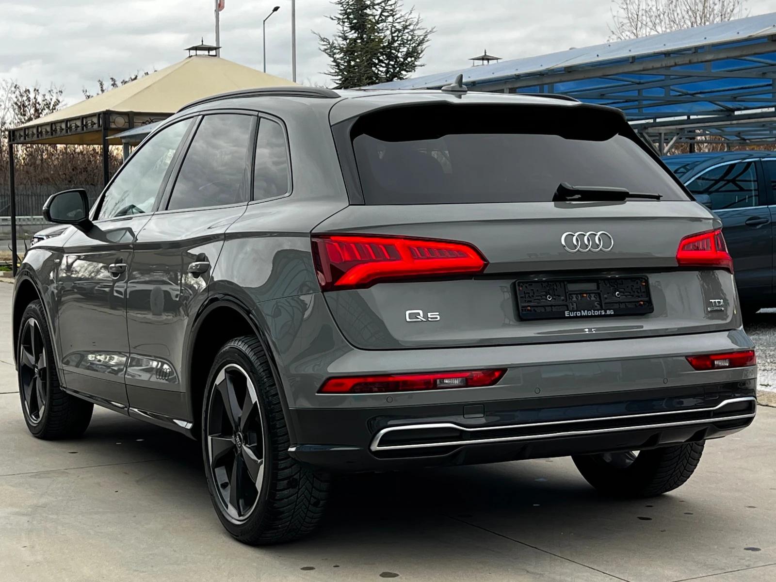 Audi Q5 2.0TDI-QUATTRO-S LINE PLUS-BLACK, EXCLUSIVE-KATOHO - изображение 6