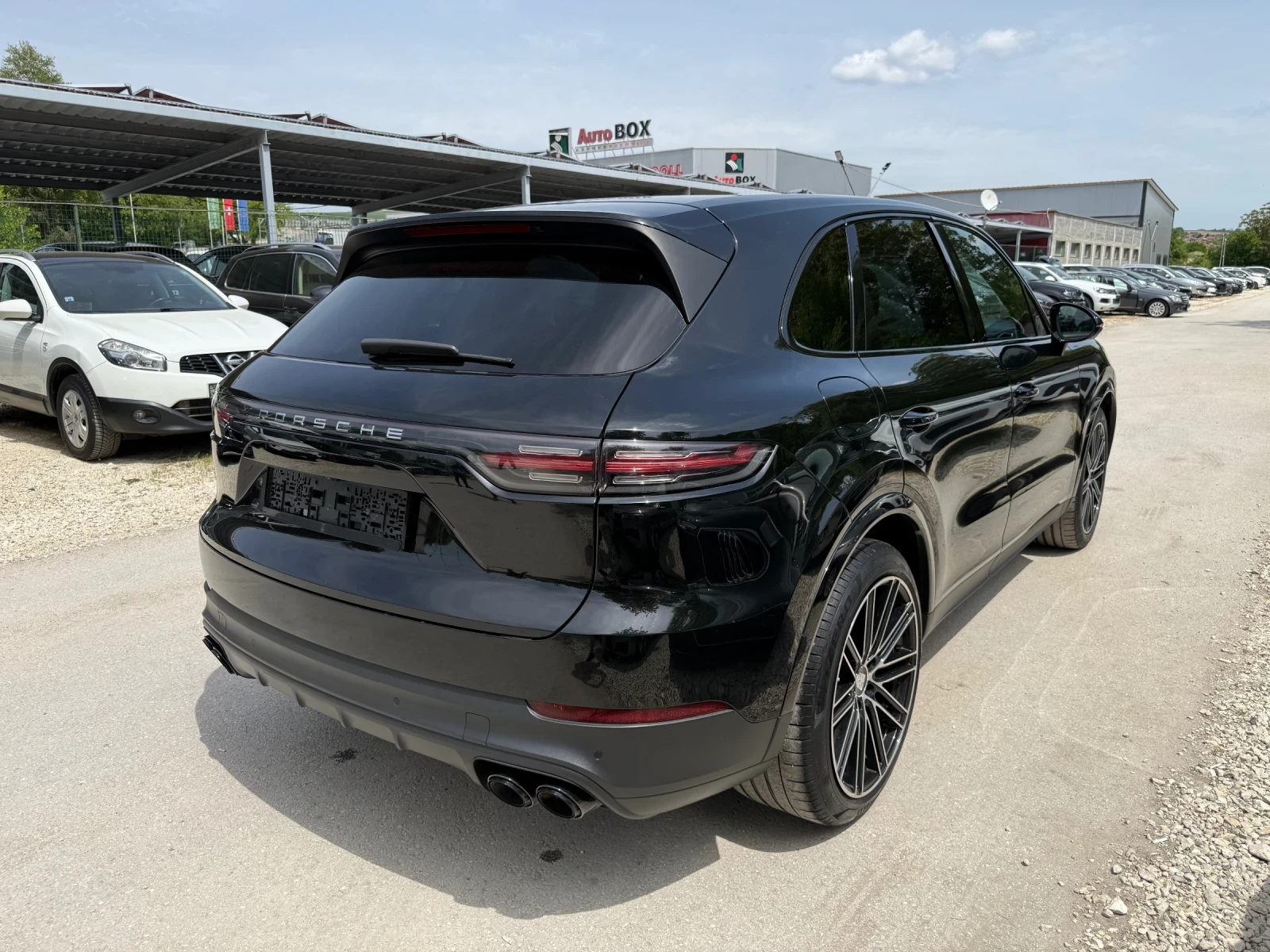 Porsche Cayenne 3.0 340к.с 4x4 FULL Оригинални км.!, снимка 4 - Автомобили и джипове - 52627518