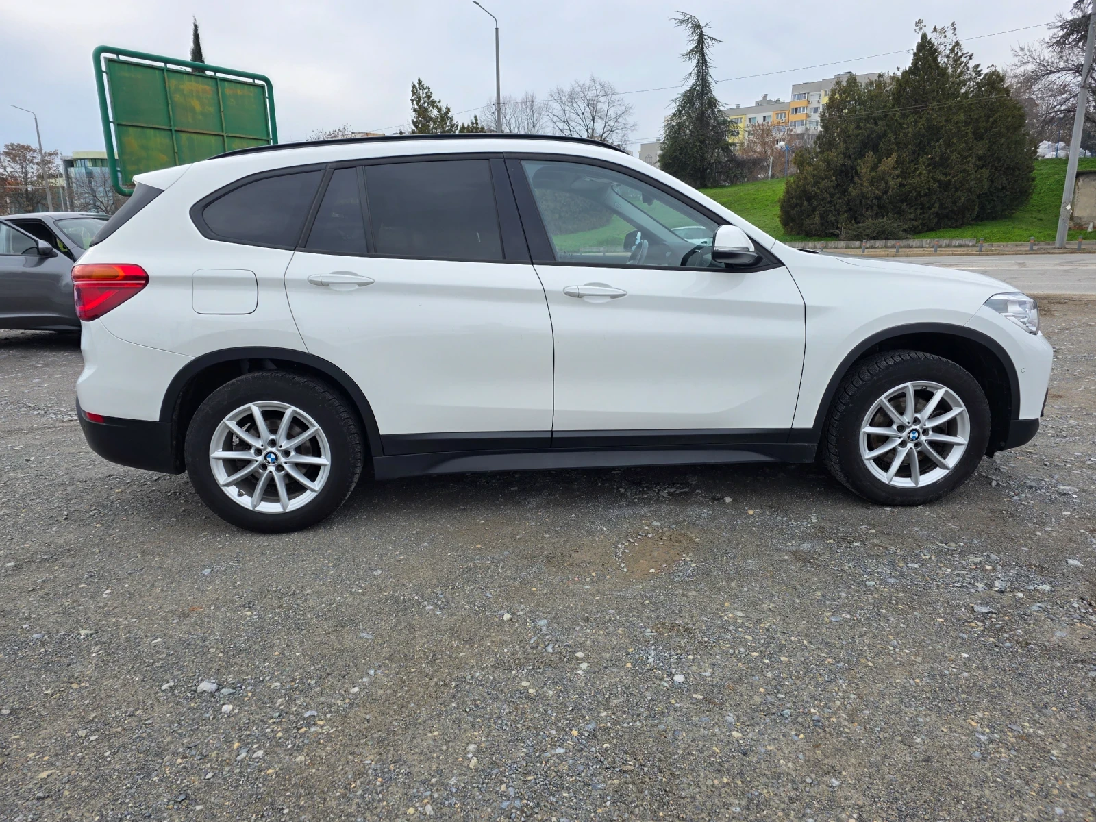 BMW X1 2.0 D X-DRIVE 150k.c - изображение 4
