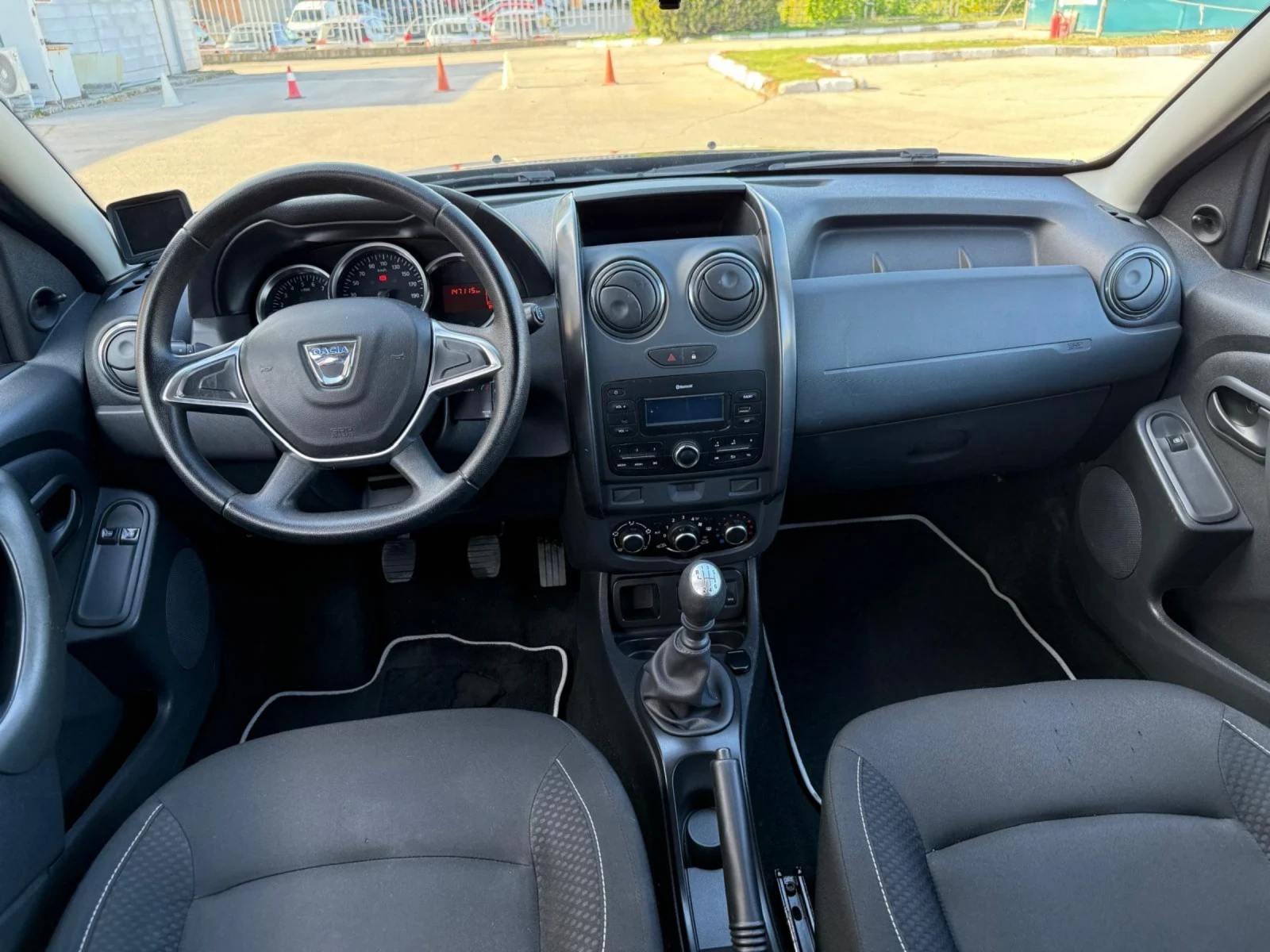 Dacia Duster 1.2TCi, снимка 10 - Автомобили и джипове - 53866629