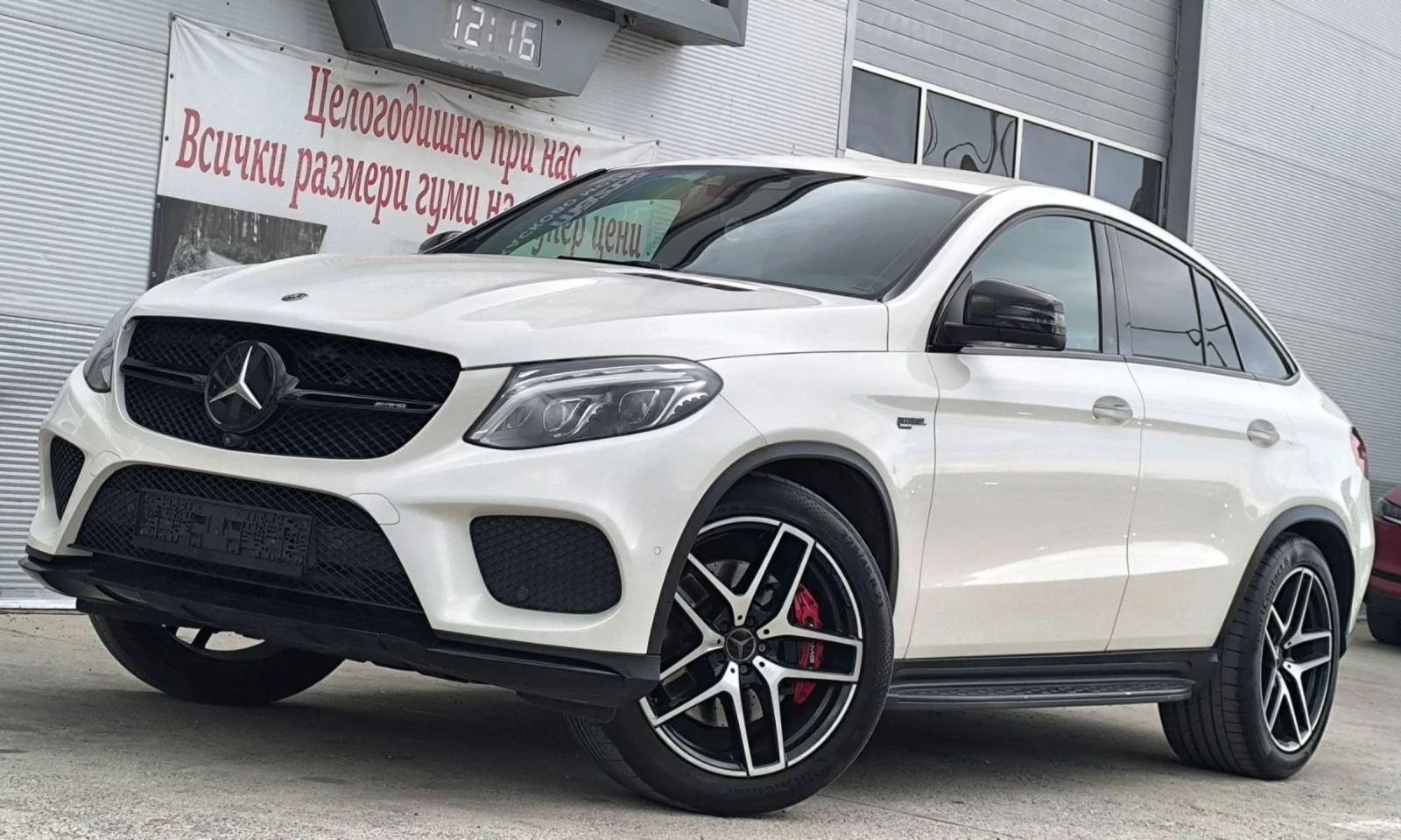 Mercedes-Benz GLE 43 AMG, снимка 2 - Автомобили и джипове - 54044107