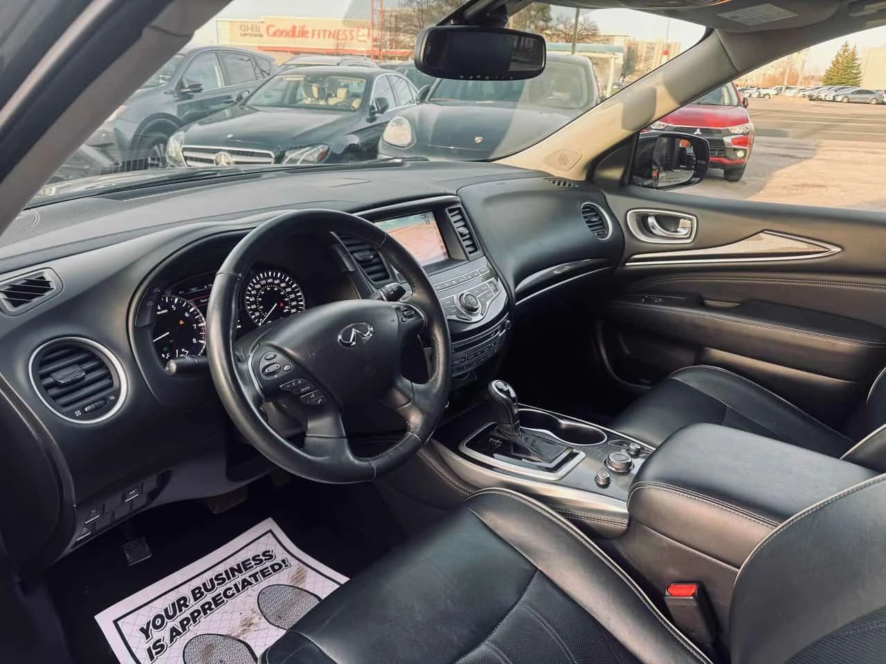 Infiniti QX60 | 360 | BOSE | DISTRONIC | CARFAX | , снимка 5 - Автомобили и джипове - 54653112