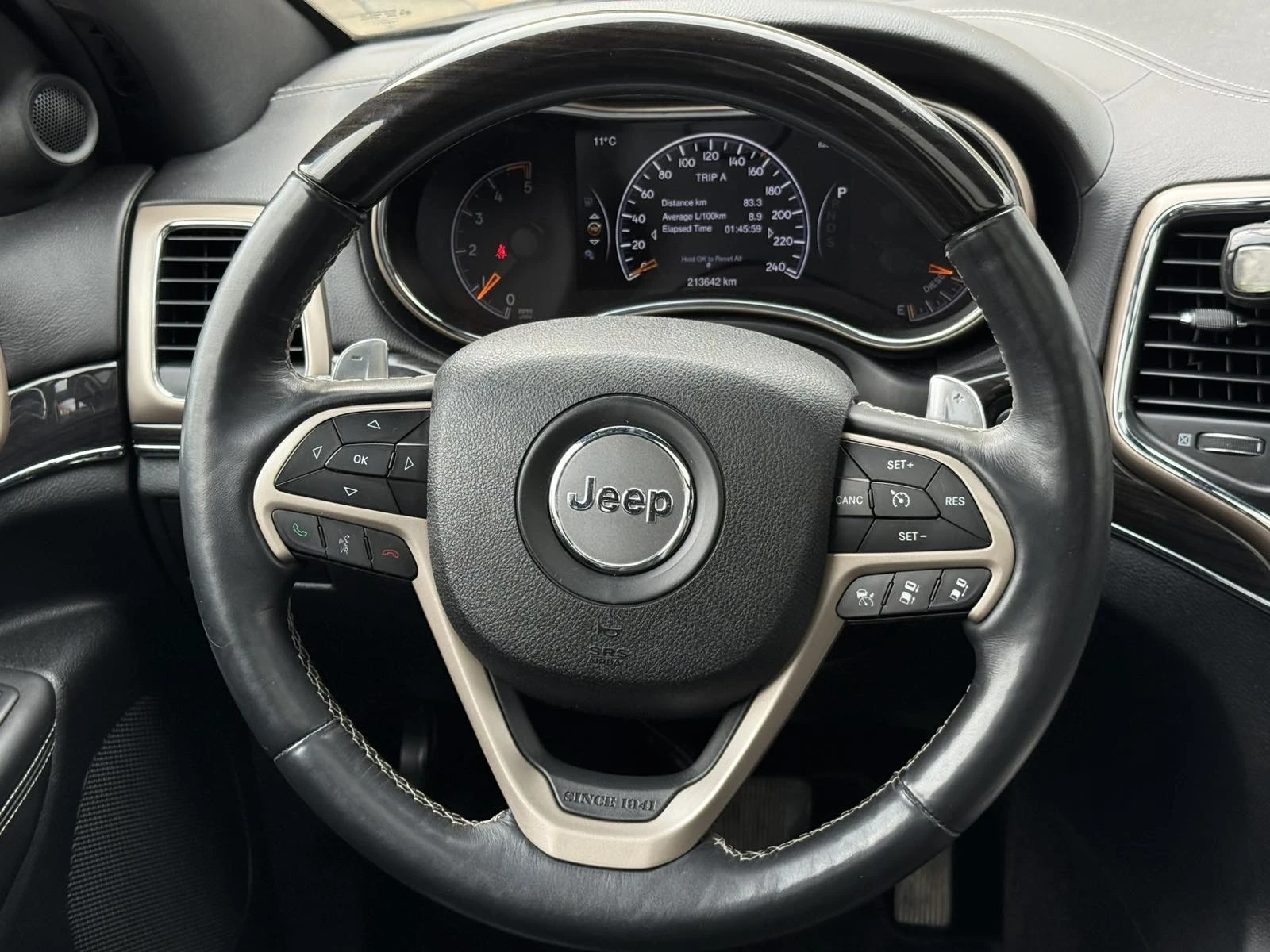 Jeep Grand cherokee DISTRO, AIR, PANO, OVERLAND, 8ZF, снимка 5 - Автомобили и джипове - 54873807
