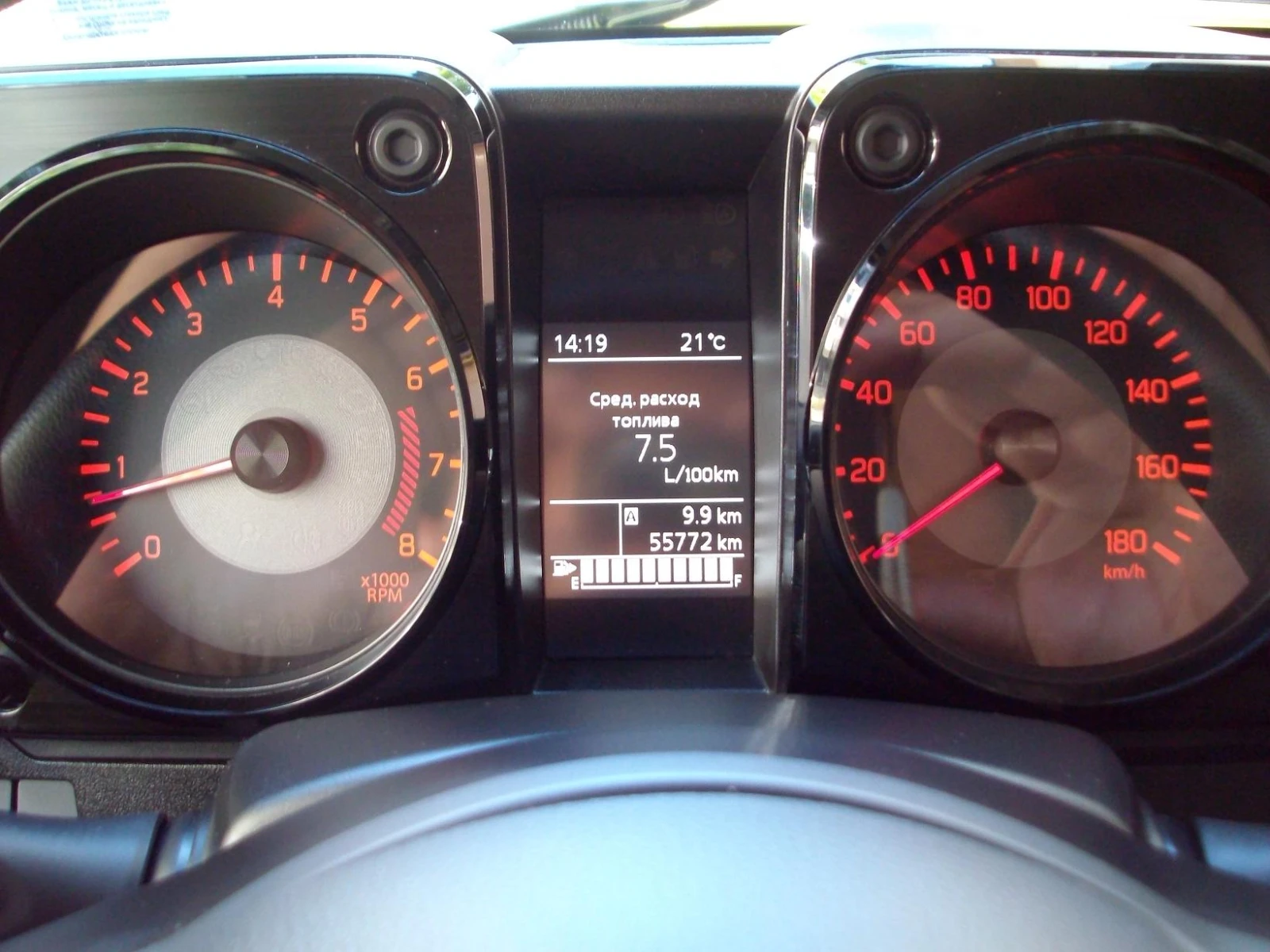 Suzuki Jimny 1.5i COMFORT 4x4 2023 g. 55000 km KATO OT MAGAZINA, снимка 7 - Автомобили и джипове - 55243755