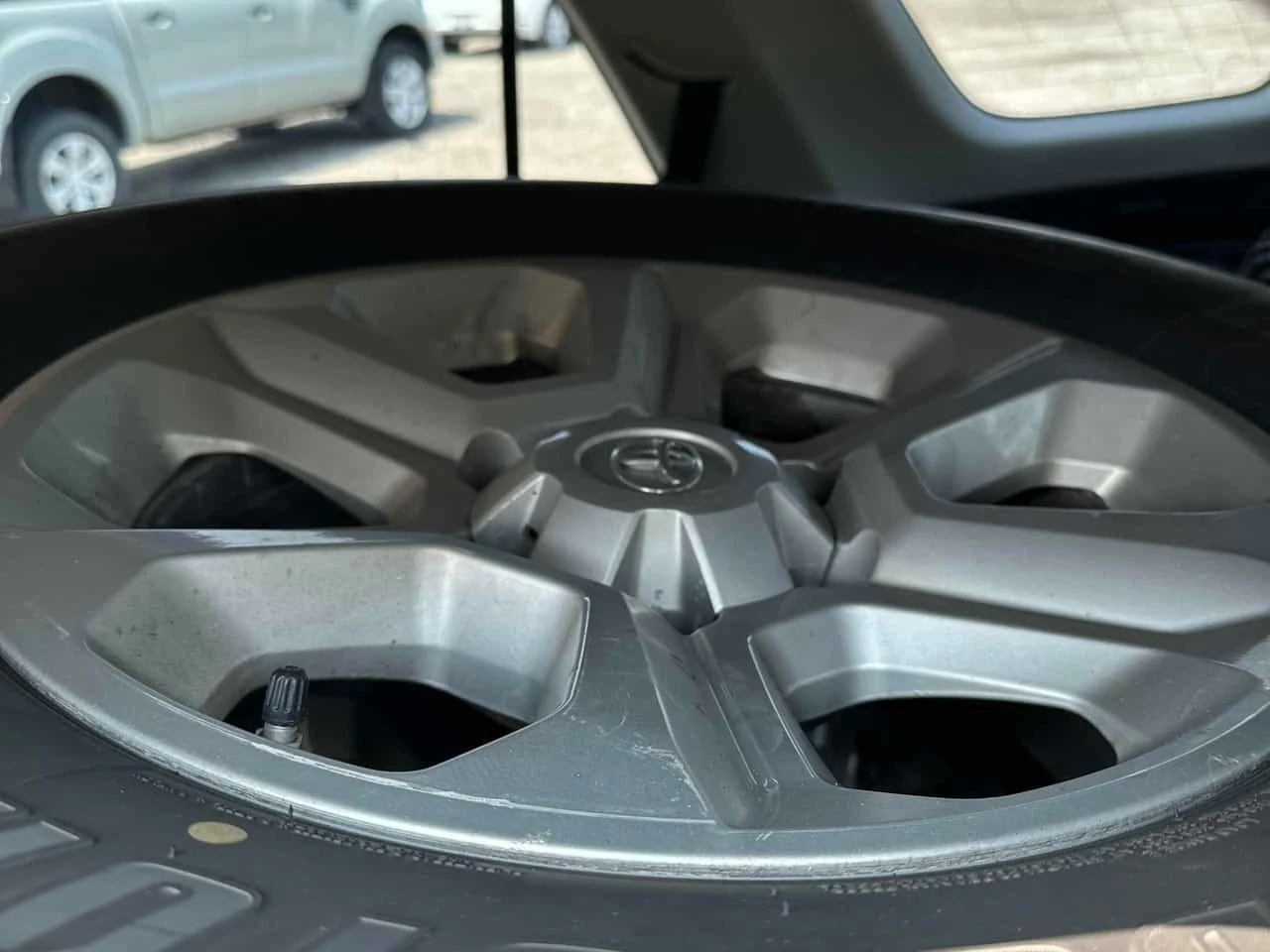 Toyota 4runner  4WD / CARFAX / 2 ����� ���� + ������ | Mobile.bg � ����������� 17