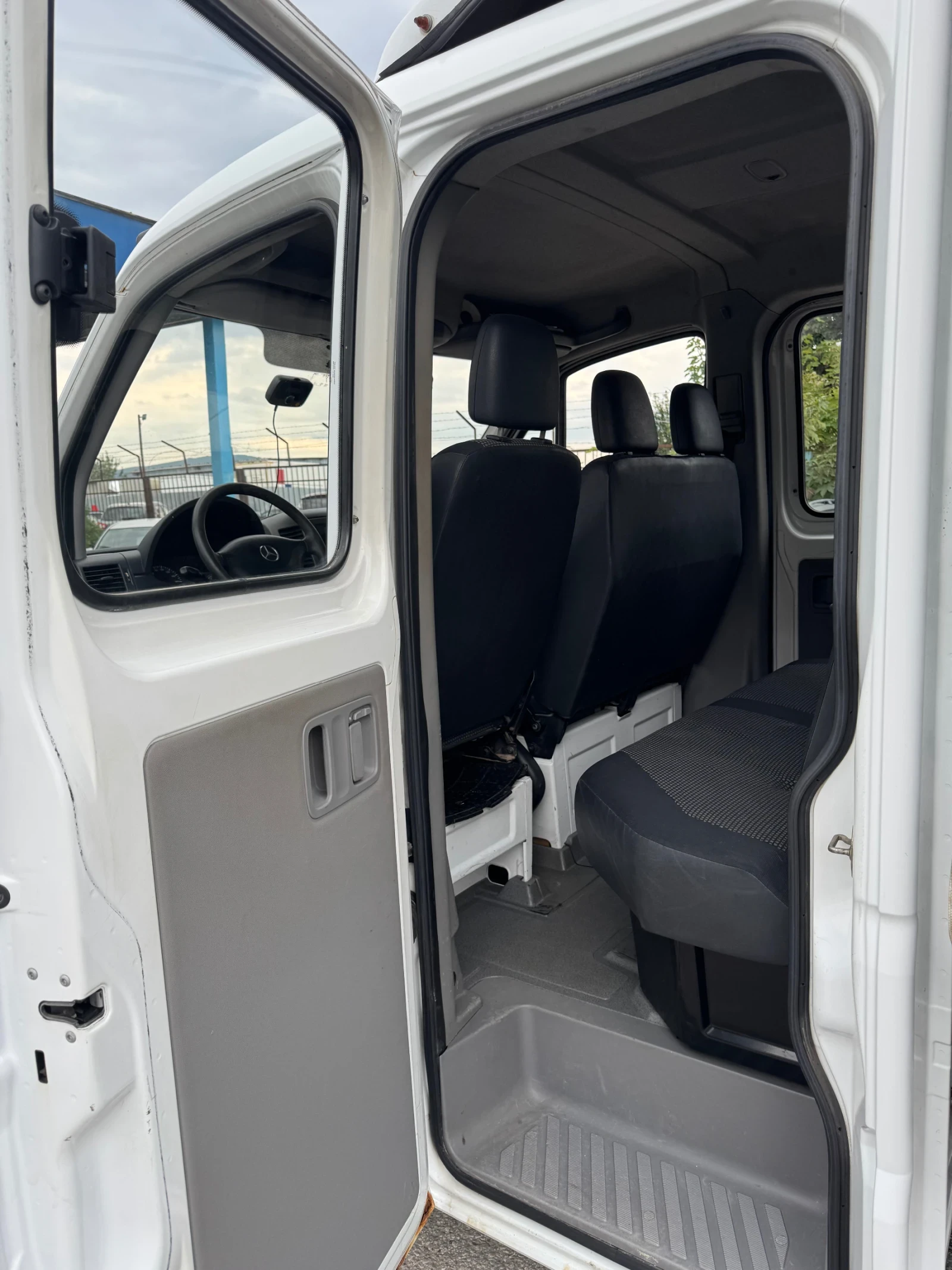 Mercedes-Benz Sprinter 515 1-ви собственик / 6+ 1 / нов двг+ турбини и гнп - изображение 9