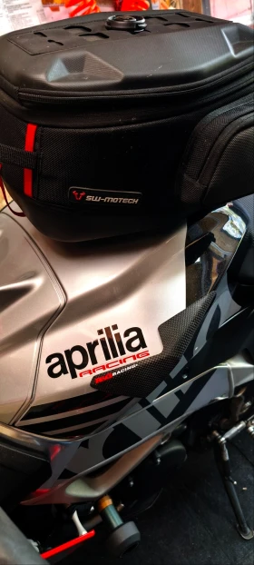 Aprilia Tuono V4 1100 FACTORY, снимка 15