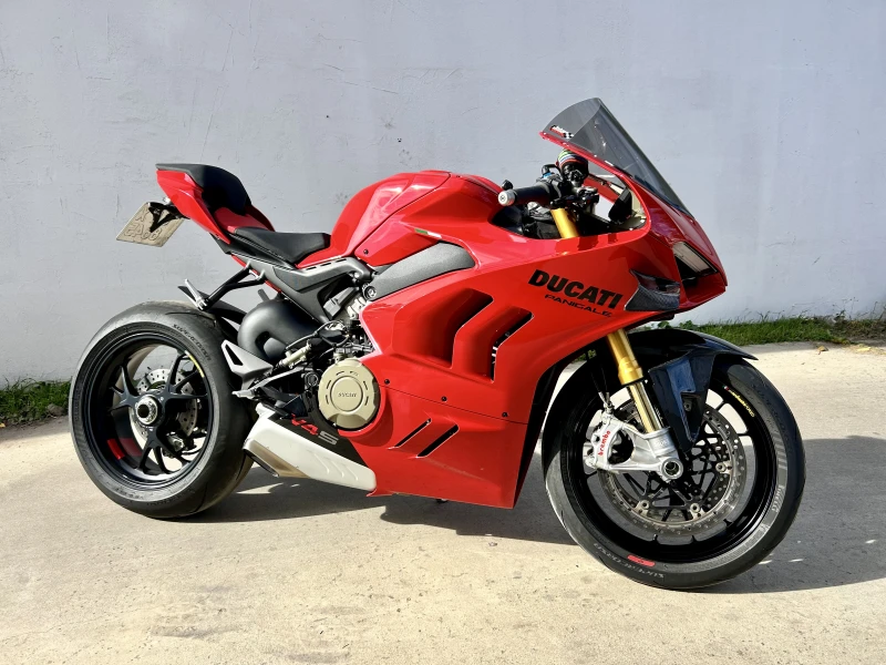 Ducati Panigale V4S, снимка 2 - Мотоциклети и мототехника - 47935549