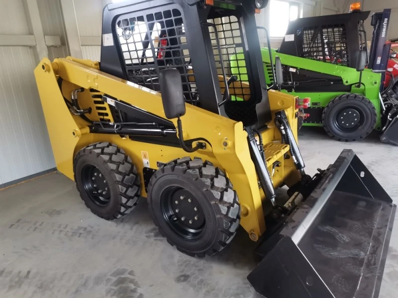 Челен товарач Komatsu KOBE LIFT, снимка 14 - Индустриална техника - 38916578