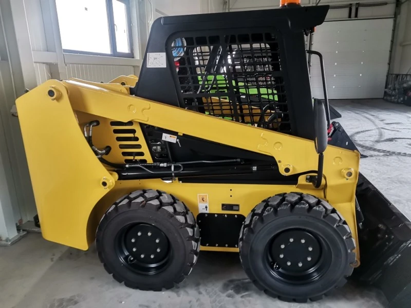 Челен товарач Komatsu KOBE LIFT, снимка 15 - Индустриална техника - 38916578