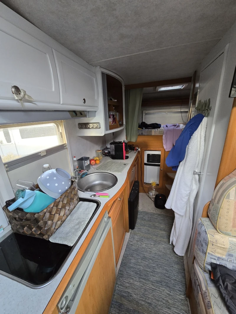 Кемпер Ford Transit , снимка 11 - Каравани и кемпери - 52975264