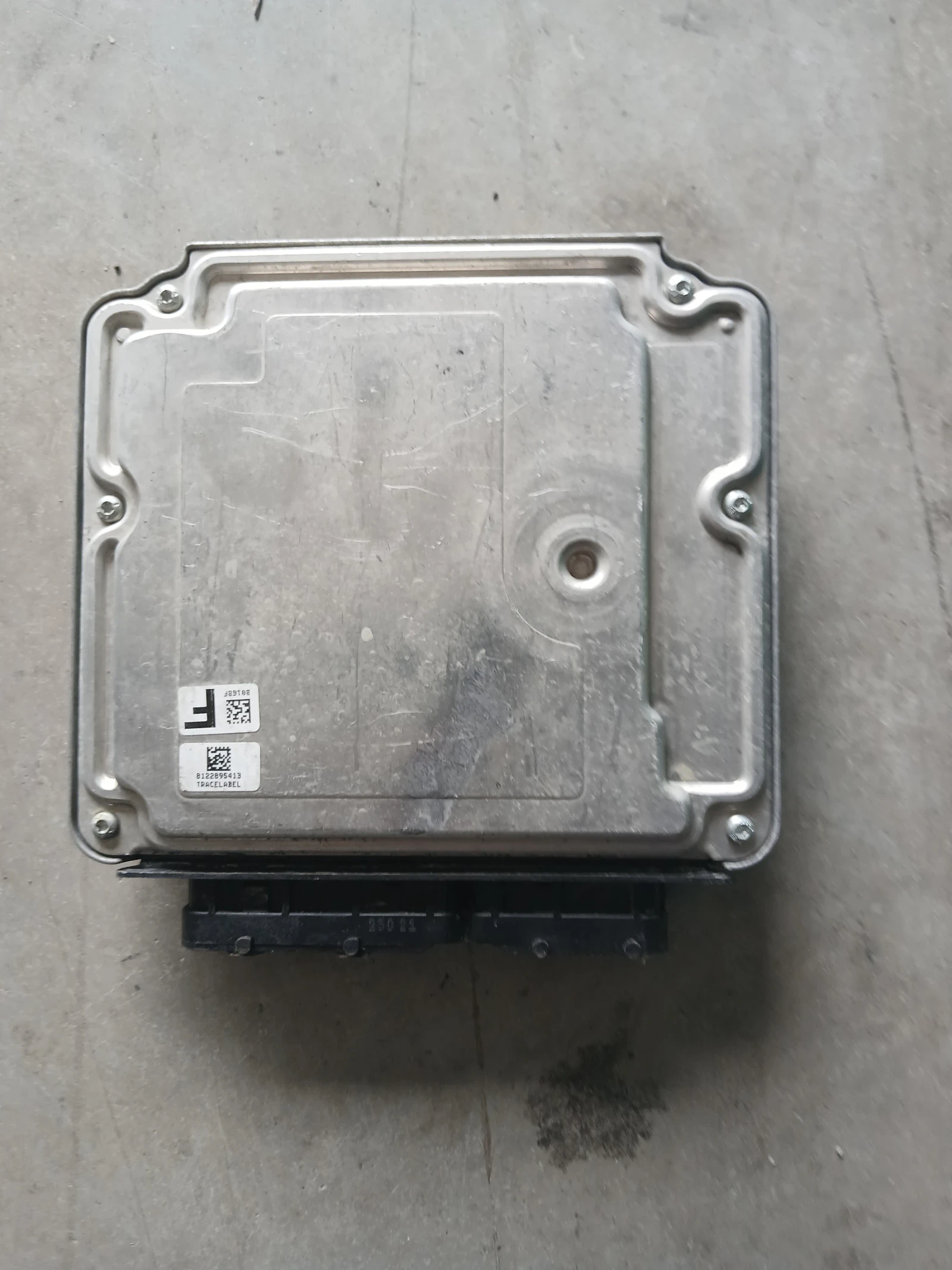89661-0D490 компютър Toyota Yaris , снимка 2 - Части - 54759321