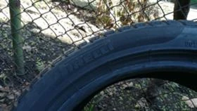 Гуми Зимни 245/40R18, снимка 11