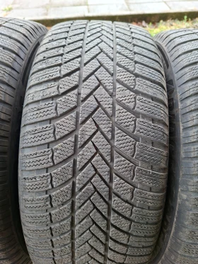 Гуми Зимни 255/55R18, снимка 5