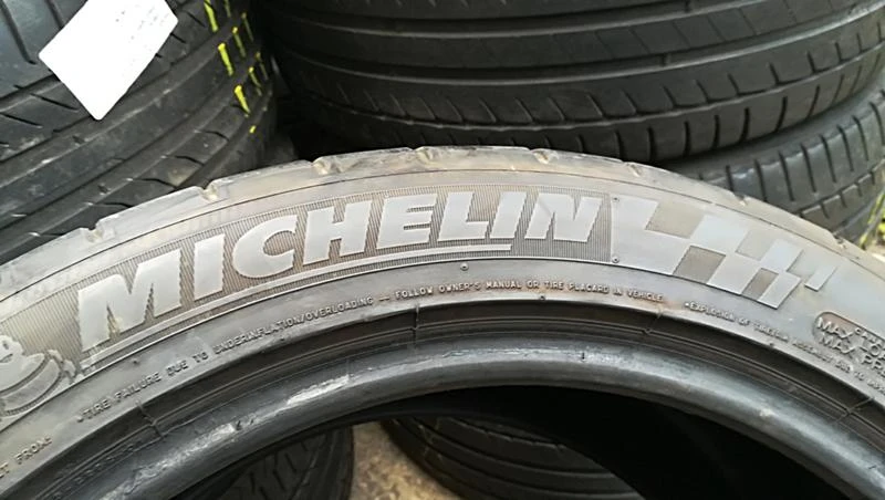 Гуми Летни 235/45R18, снимка 8 - Гуми и джанти - 25336683