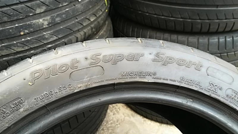 Гуми Летни 235/45R18, снимка 9 - Гуми и джанти - 25336683