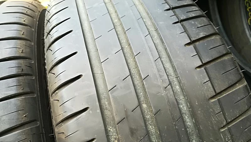 Гуми Летни 235/45R18, снимка 7 - Гуми и джанти - 25336683