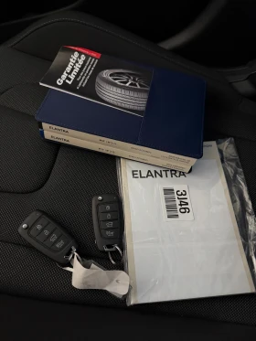 Hyundai Elantra, снимка 10