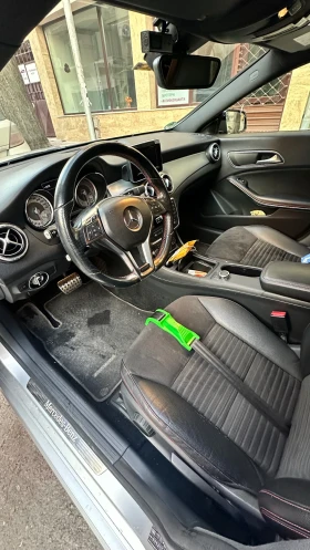Mercedes-Benz CLA 180 AMG, снимка 10