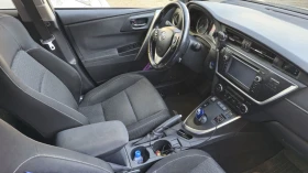 Toyota Auris 1.8i hibrid с ГАЗ, снимка 7