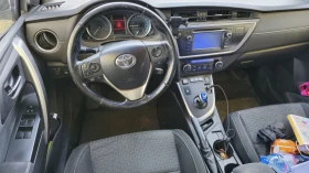 Toyota Auris 1.8i hibrid с ГАЗ, снимка 10