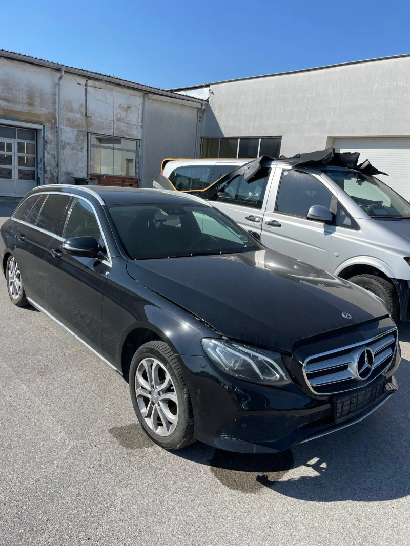 Mercedes-Benz E 220 W213-На части 10 бро, снимка 1 - Автомобили и джипове - 47090769