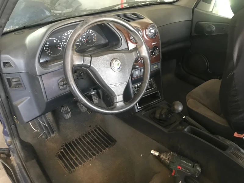 Alfa Romeo 145 1.4 I T spark, снимка 7 - Автомобили и джипове - 47339127